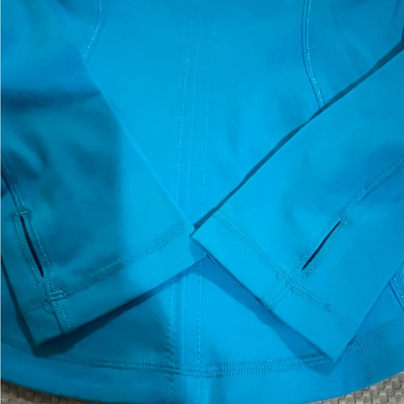 Lululemon jacket - Picture 3 of 4